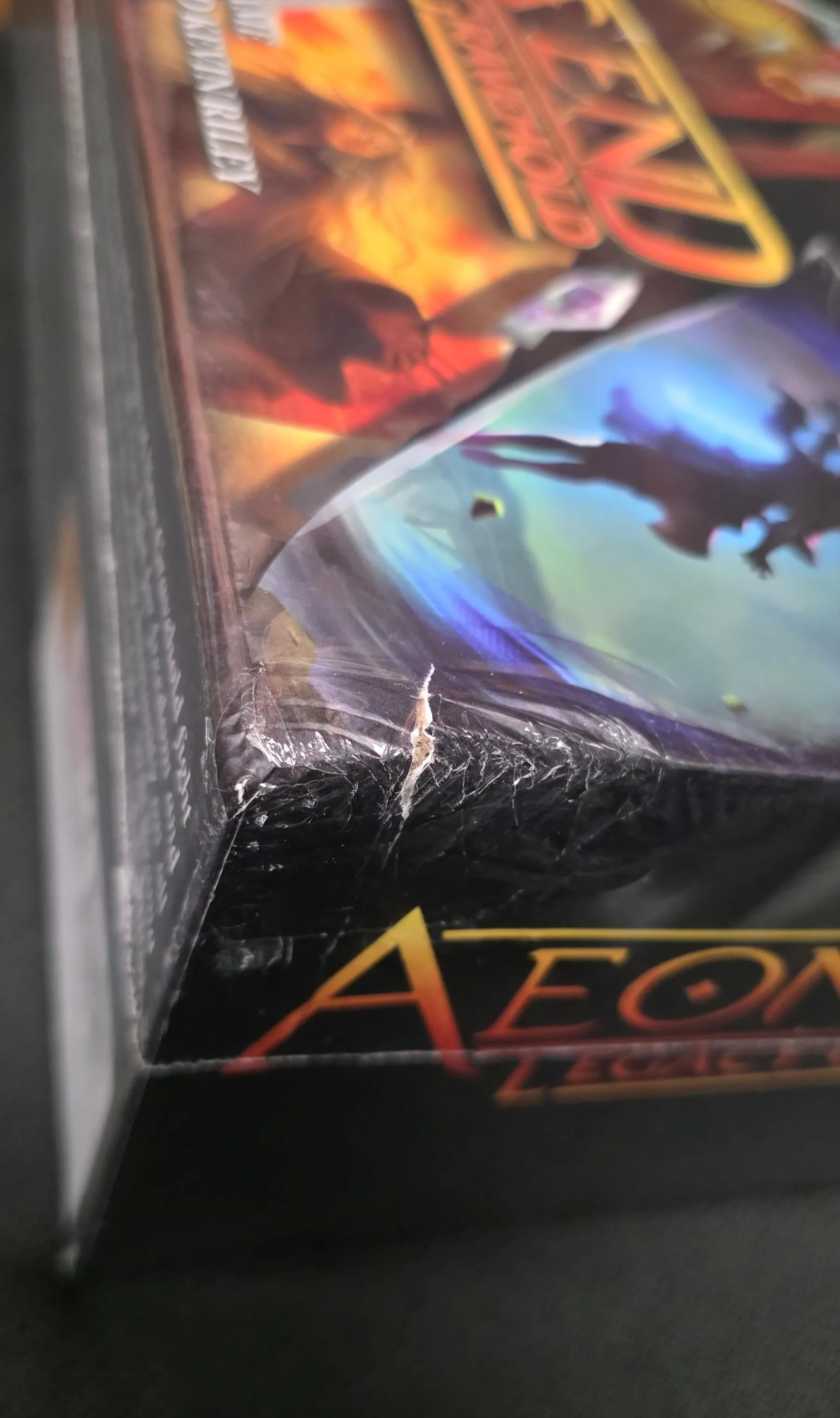 Aeons End Legacy of Gravehold - damaged box
