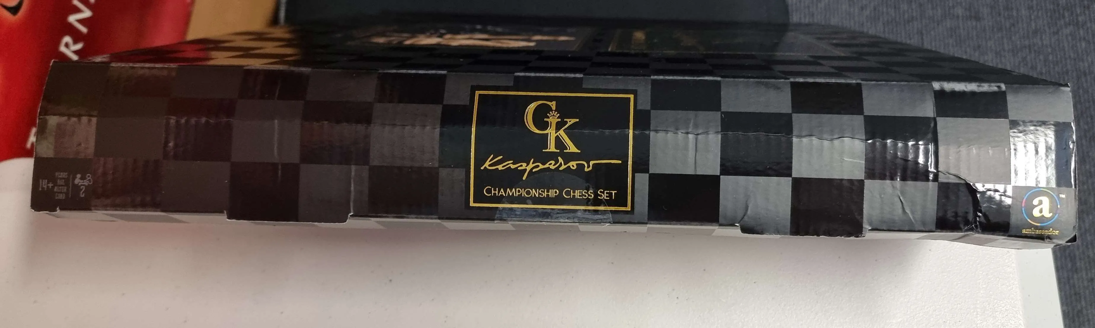 Kasparov Chess Set Championship Chess - damaged box  (only box has a dent)