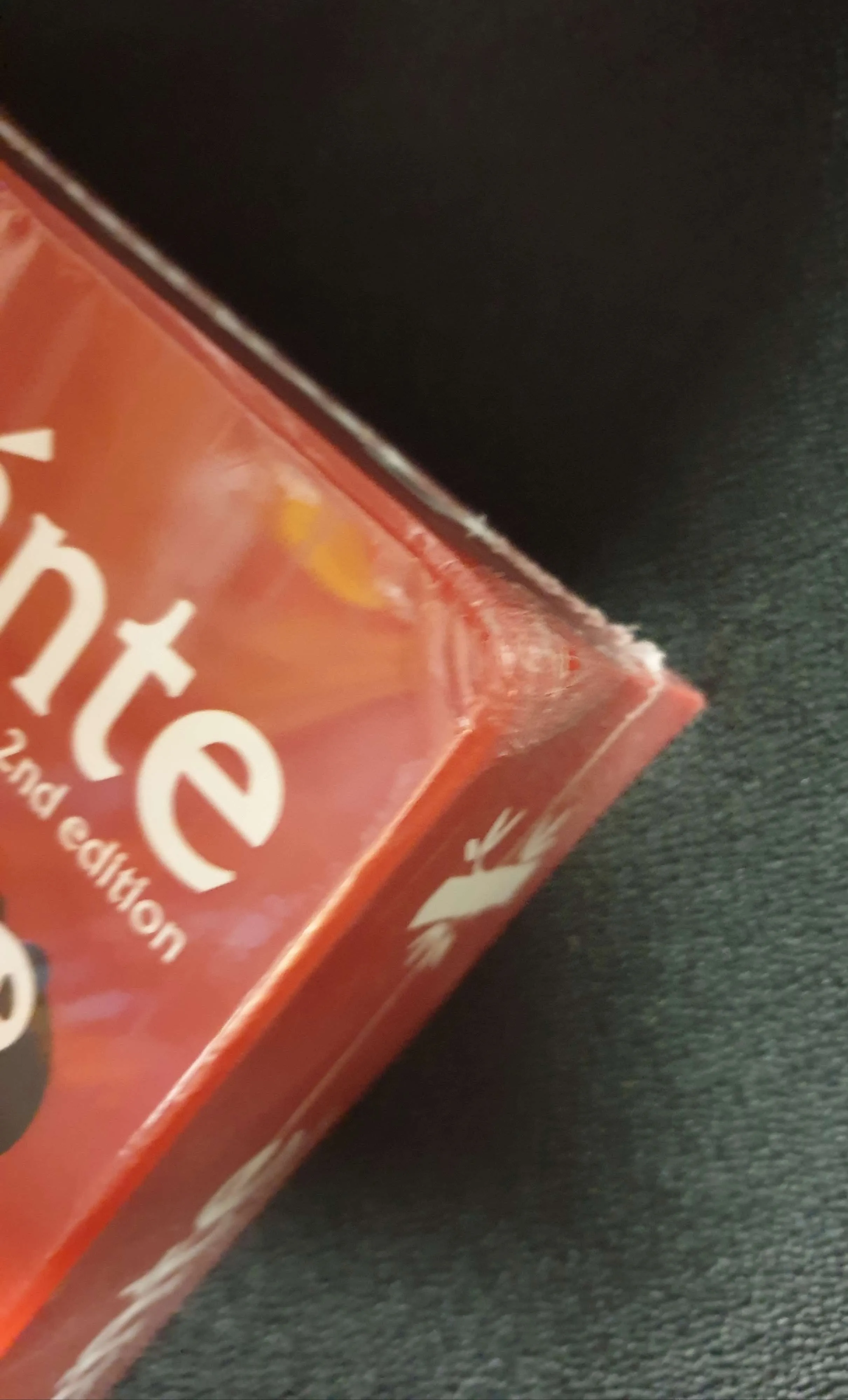 Pandante - damaged box