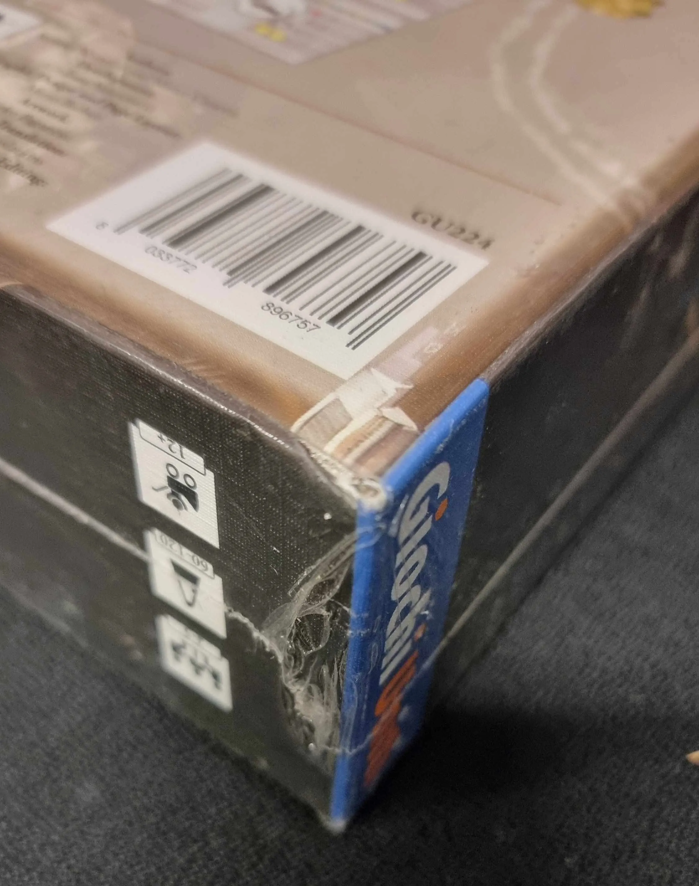 Rhein River Trade - damaged box