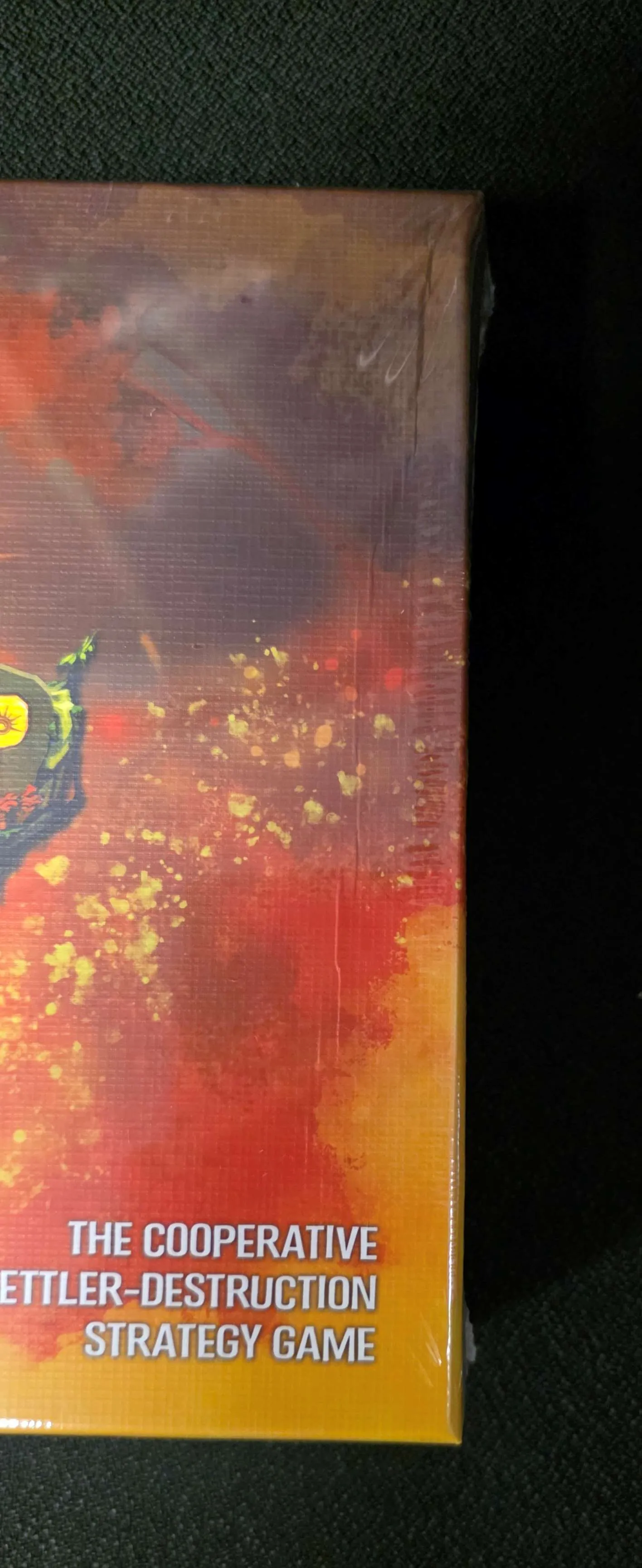 Spirit Island Feather & Flame - damaged box